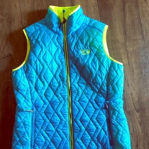 Mountain Hardwear blue and neon yellow size L